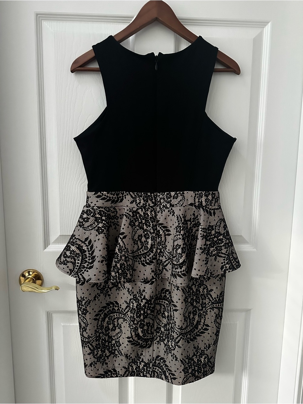 bebe Black & Tan Lace Peplum Cocktail Dress - Size L Y2K Retro Style - Picture 2 of 5